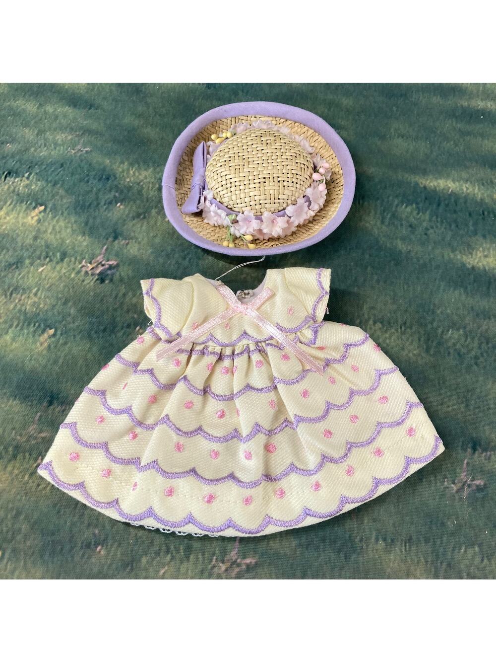 Y2K-Era Unbranded Yellow & Purple Party Dress w/Straw Hat for 8" Dolls EUC